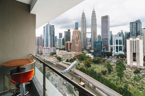 Classic Apartment, 3 Bedrooms, City View | Living area
