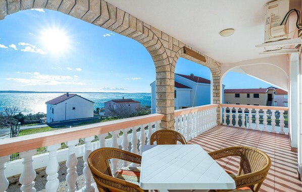 Outdoor dining - Gorgeous apartment in Rtina with WiFi (Rtina)