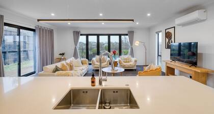 Wonderful River View - Brand New Home - 4 Bedrooms