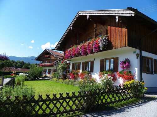 Vakantiewoning "Zwiesel" met Bergzicht, Balkon & Wi-Fi