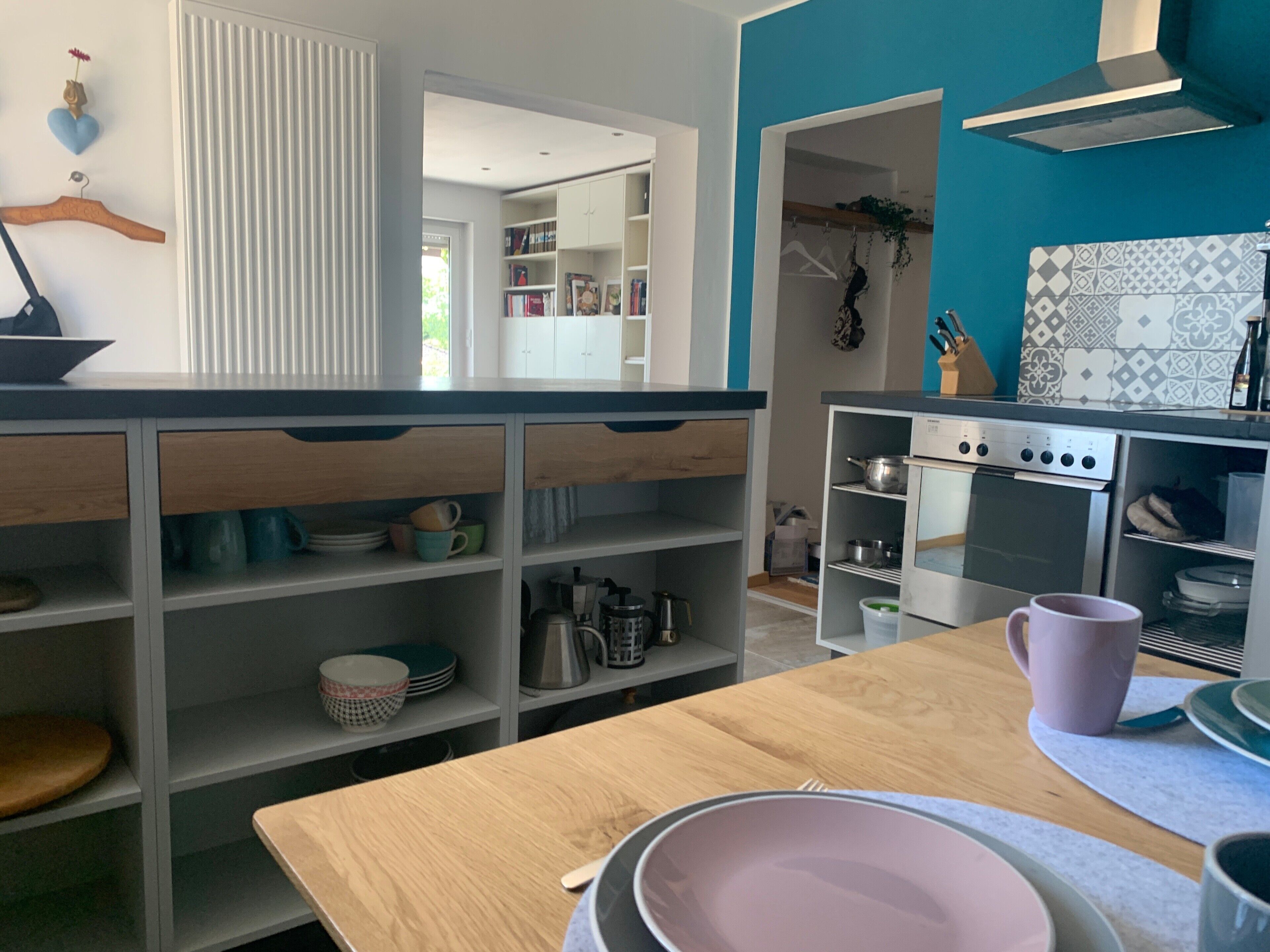 Kühlschrank, Ofen, Herdplatte, Geschirrspüler