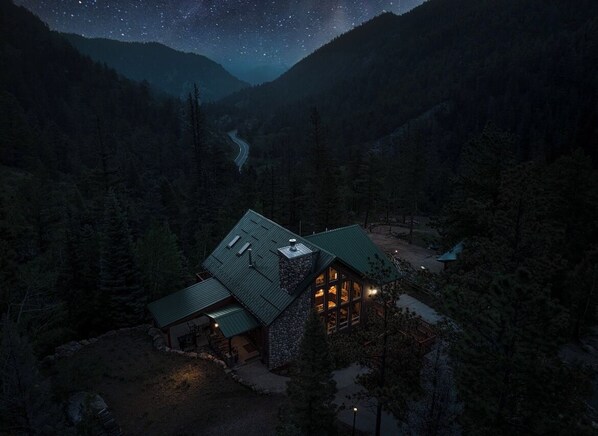 Exterior - Relax, rejuvenate and recharge at Star Wrangler! (Westcliffe)