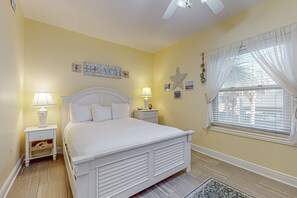 1 soverom, strykejern/-brett, internett (inkludert) og sengetøy