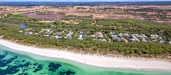 Ocean Pines: beachside family favourite in quiet leafy street