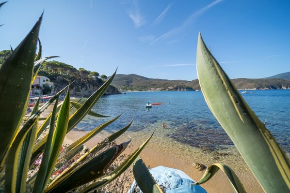 Beach - Agave directly on the Forno beach with private parking space and large terrace by the sea (Portoferraio)