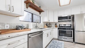 Fridge, microwave, oven, stovetop - Begonia Beach Cottage- Dog Friendly (Capitola)