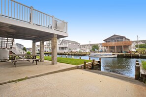 Outdoor dining - Edgewater Acres waterfront home with dock, bay access, & outdoor dining (Selbyville)