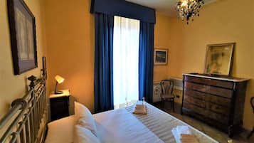 1 bedroom, in-room safe, free WiFi, bed sheets