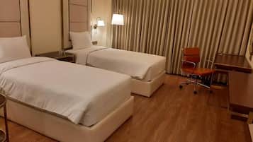 Coffres-forts dans les chambres, bureau