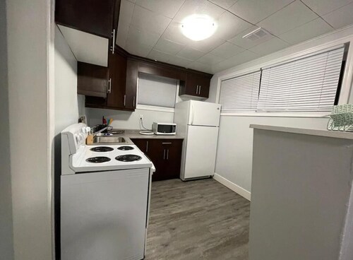 Main Central Avenue Basement Suite