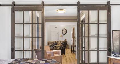 Octagon of the Ozark's. 10 minutes from Springfield! Remote feel, yet close.