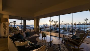 客房, 无烟房 (THE MALIBU Suite) | 高档床上用品、羽绒被、加厚床垫、迷你吧(备有免费物品)