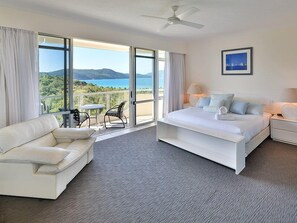 Luxury Apartment | 4 bedrooms, blackout drapes, iron/ironing board, travel crib