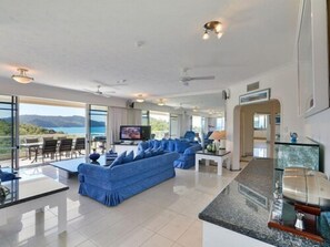 Luxury Apartment | Living area