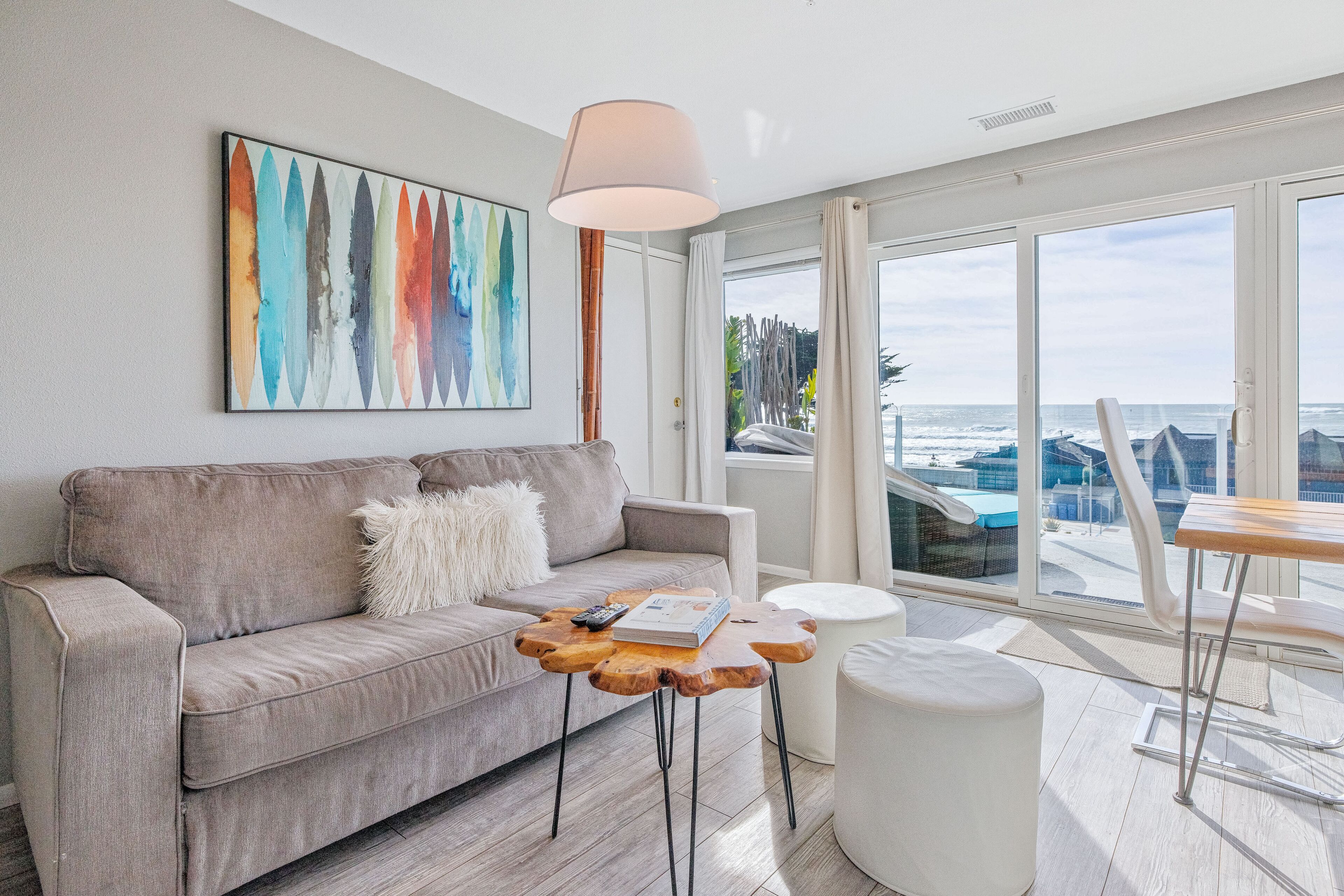 Dog-friendly townhome with ocean/pier views & furnished deck - walk to beach