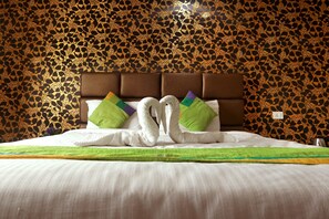 Standard Double or Twin Room | Desk, laptop workspace, iron/ironing board, free WiFi - Sekaran Hotel OMR Perungudi (Chennai)