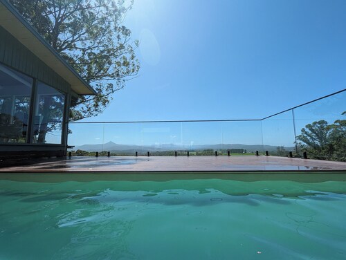 Stunning escarpment views - 15 min from Mollymook Beach, boutique Milton village