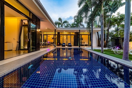 Outdoor pool. 3 Bedroom Pool Villa BL2