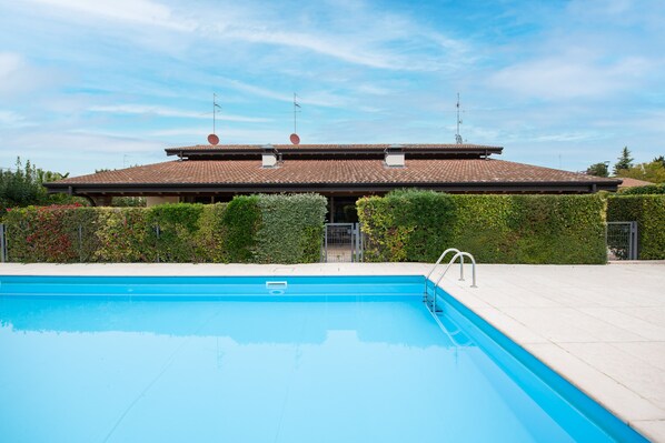 Außenpool (je nach Saison geöffnet)