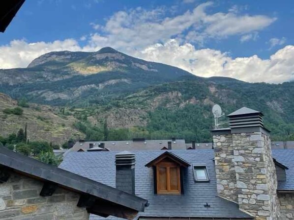 Exterior - Conchita de Benasque House (Huesca)