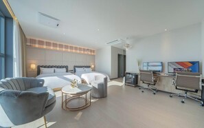Individually decorated, individually furnished, free WiFi, bed sheets - Brown Dot Geobuksum (Siheung)