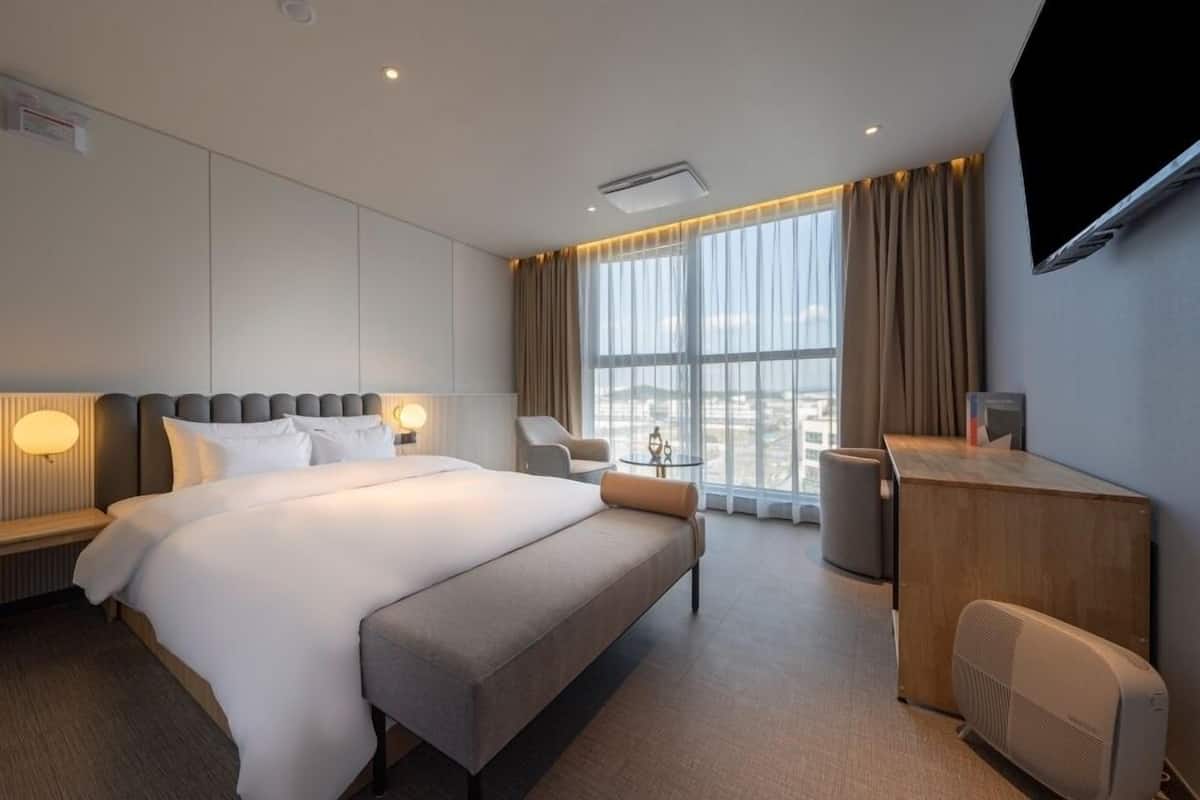 Standard-Doppelzimmer (Randomly assigned)