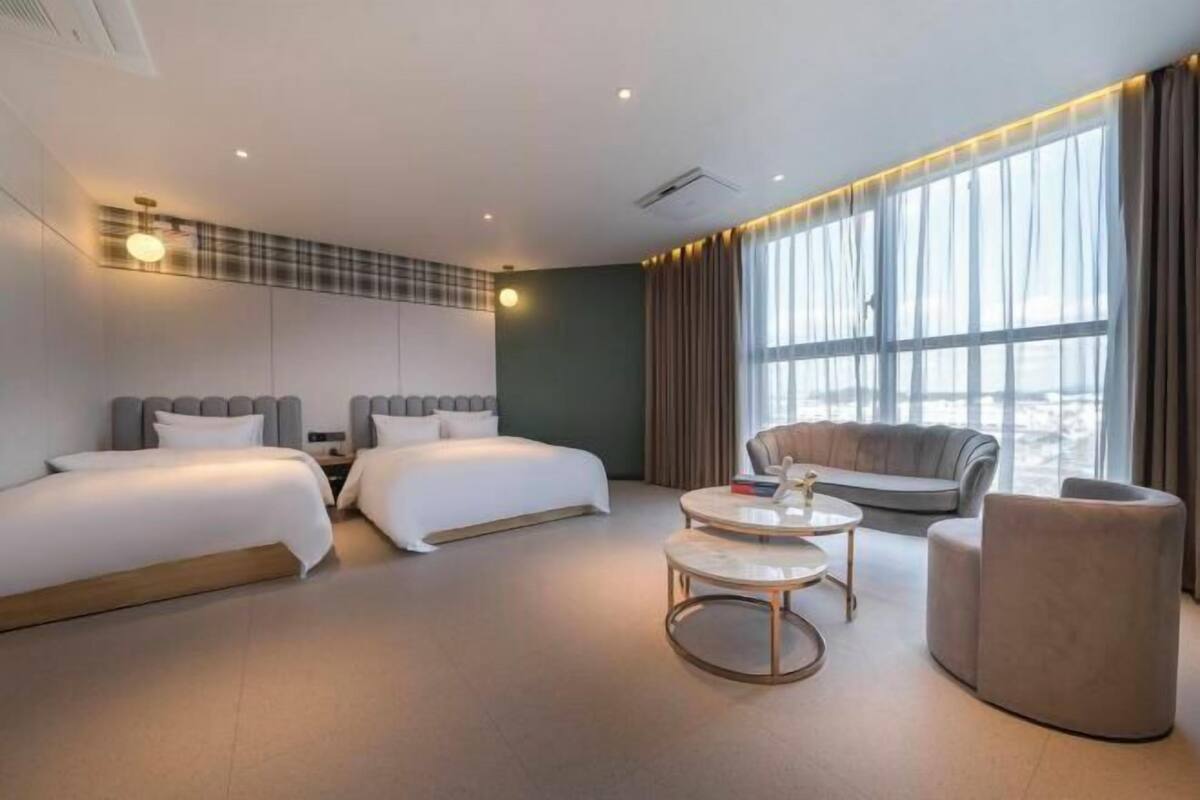 Individually decorated, individually furnished, desk, free WiFi