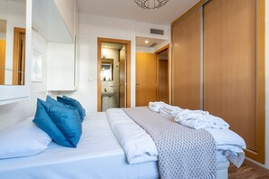 2 camere, ferro/asse da stiro, Wi-Fi gratuito, lenzuola