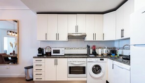 Fridge, microwave, oven, dishwasher - Superb Location Beachfront , 3 bed with terrace REF044 (Fuengirola)