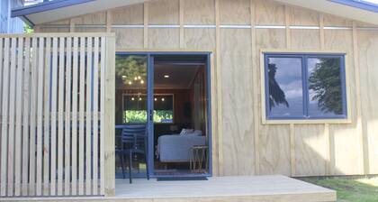 New Romantic Retreat - 6 minutes to Waihi Beach
