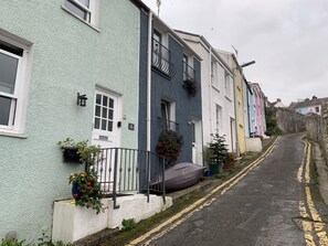 Exterior - The Lookout, cottage in the heart of Mumbles (Mumbles)