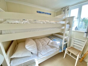 4 Schlafzimmer, Bügeleisen/Bügelbrett, WLAN, Bettwäsche