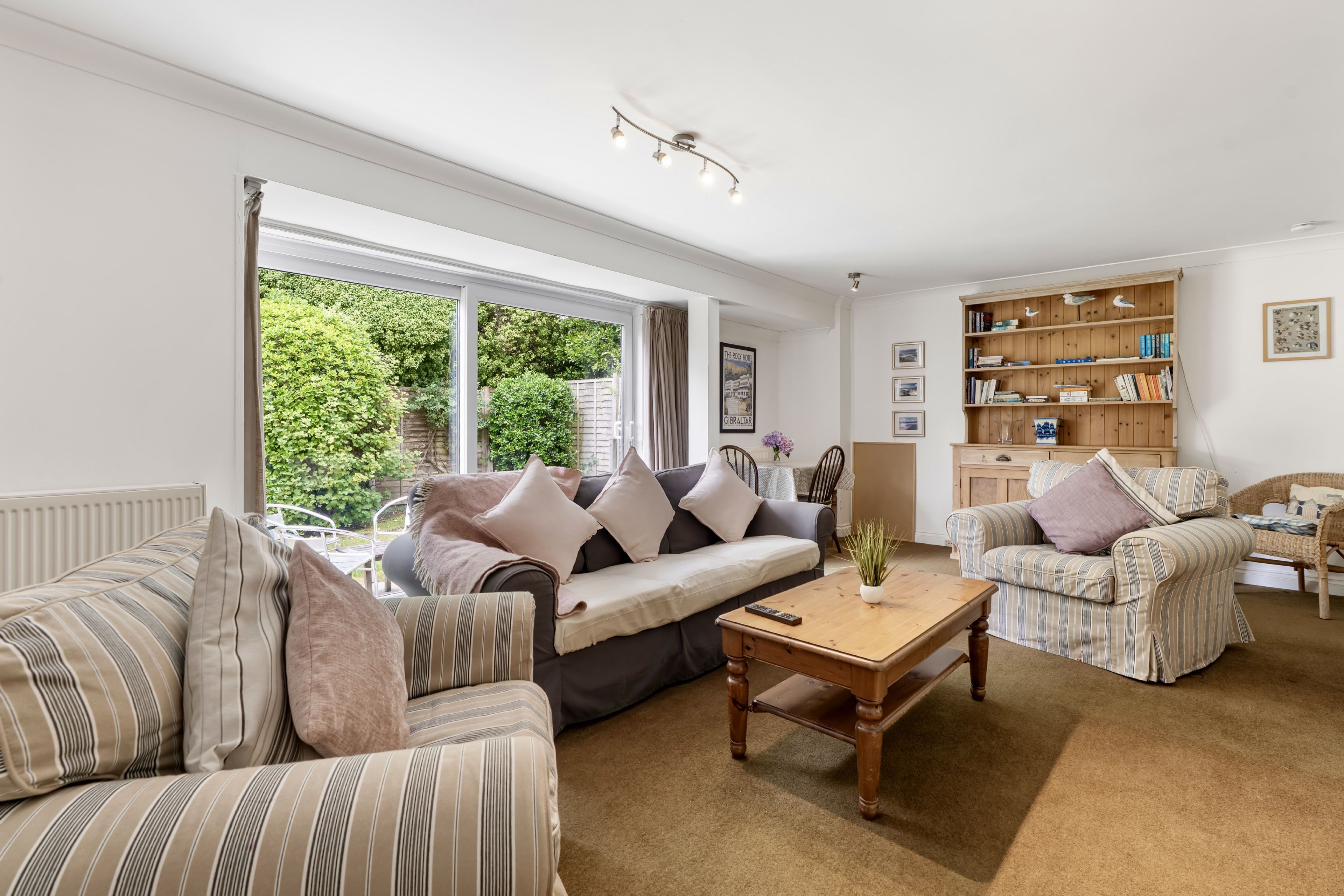 Loughrigg -  A Bungalow In The Centre Of Rock With Parking - Wadebridge