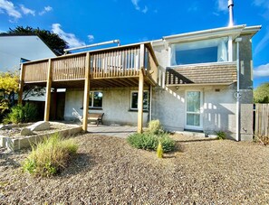 Rear elevation at Pen Wethers, Rock, Cornwall, PL27 6LD - Pen-Wethers - Holiday Home that sleeps 8 guests in 4 bedrooms (Rock)