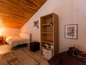 2 bedrooms, free WiFi - Renovated 3-room duplex with balcony, near slopes and shops in Montchavin (La Plagne) (La Plagne Montchavin Les Coches)