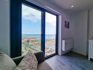 Monolocale Premium | Biancheria da letto di alta qualità, una cassaforte in camera