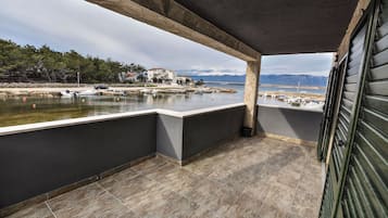 Eenvoudige villa | Terras
