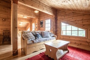 Una Smart TV, libros