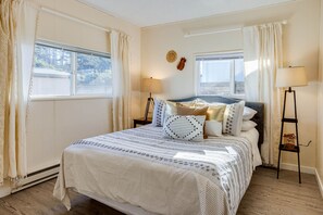 2 bedrooms, free WiFi, bed sheets