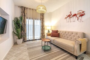 TV - Castillo de Marbella | Ground Floor Apartment with Patio (Marbella)