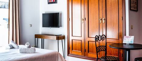 1 makuuhuone, silitysrauta/-lauta, ilmainen Wi-Fi, vuodevaatteet