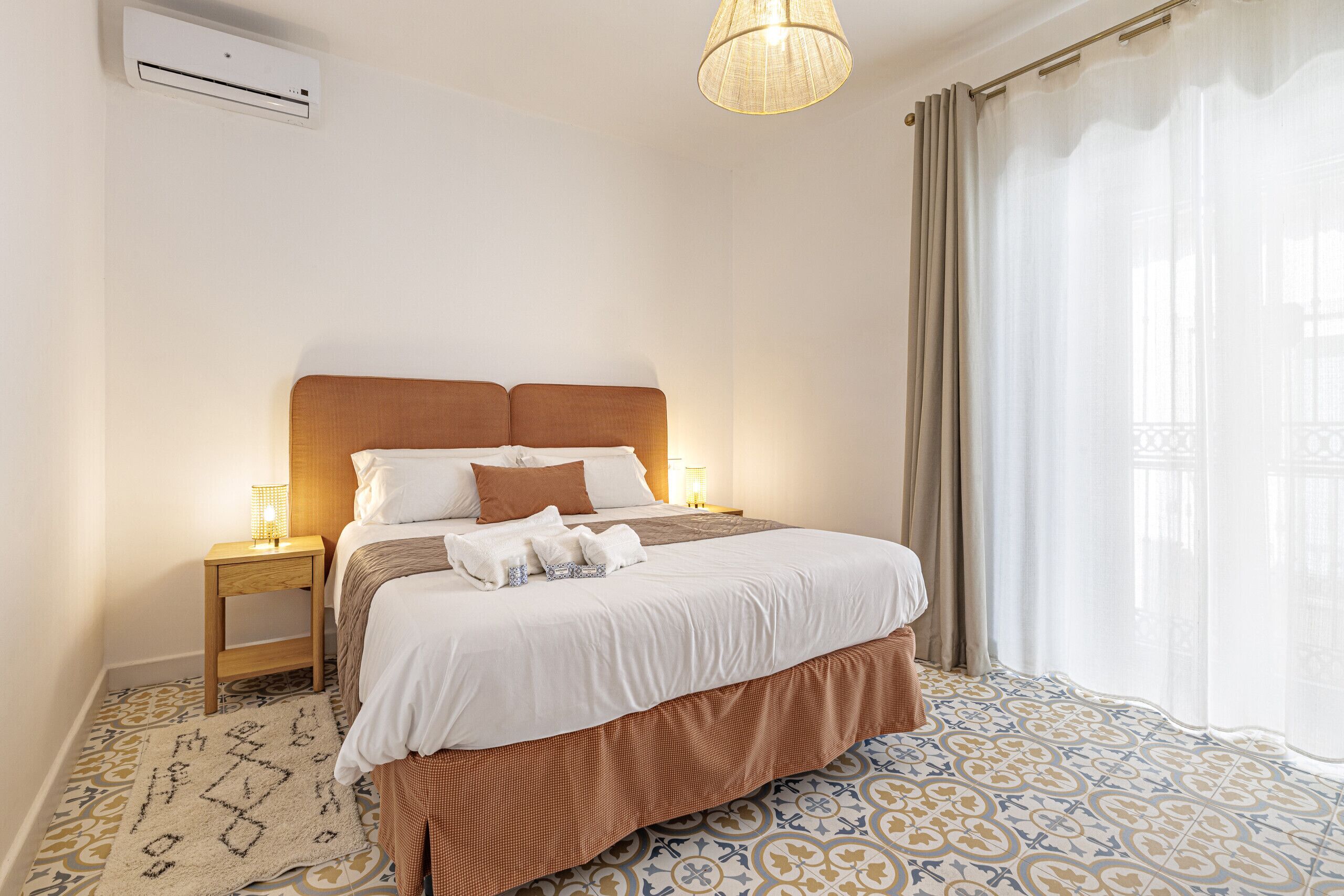 2 habitaciones, tabla de planchar con plancha y wifi gratis 