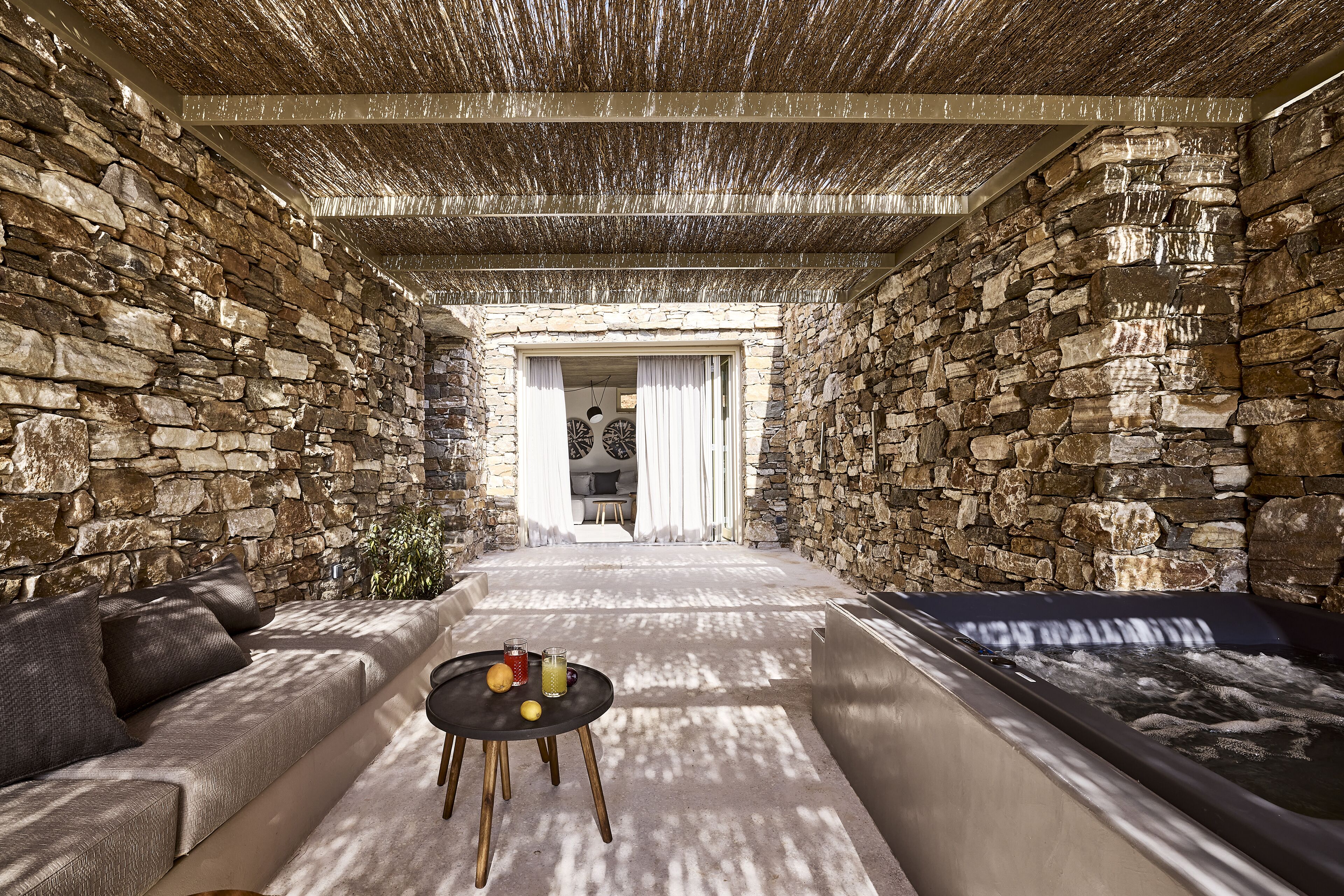 Suite Supérieure, bain à remous | Terrasse/Patio