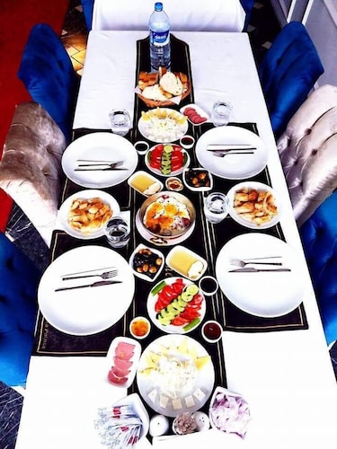 The Gala Palace Suit Hotel 