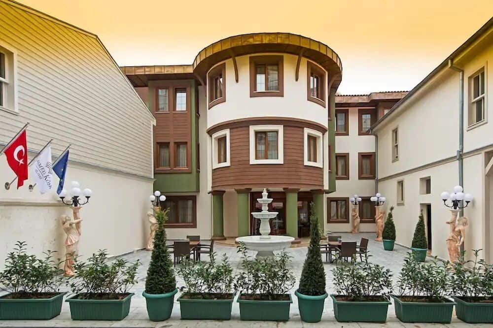 Çeşmeli Konak Otel