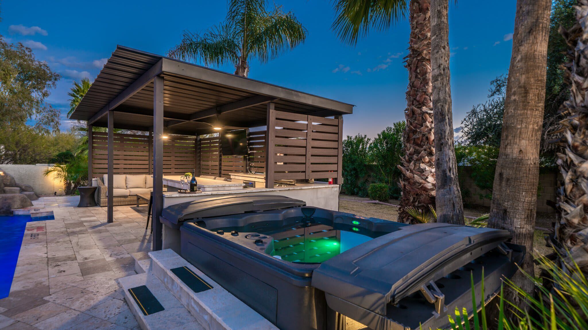 Bain à remous extérieur