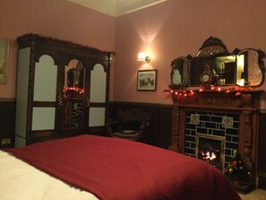 1 غرفة نوم وخزنة داخل الغرفة وواي فاي مجانًا وملاءات أسرّة