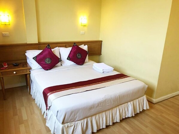 Single Room | Free WiFi, bed sheets