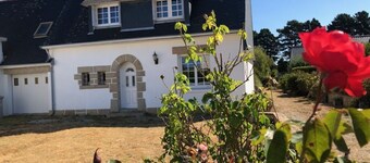 Large Noé-Breton house with large garden and fireplace
