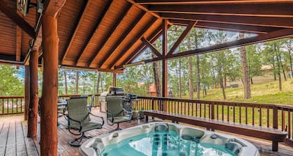 Lincoln Log Cabin | Step Into Nostalgia w/ Hot Tub, Mountain Air & Pet Friendly